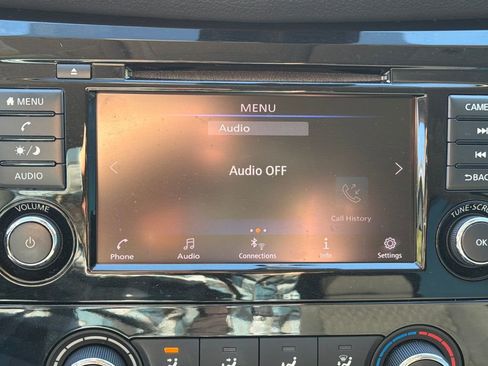 Certified 2019 Nissan Rogue S image 23