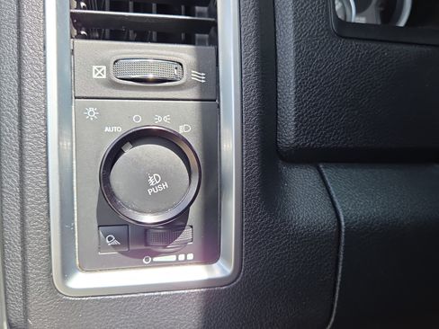 Used 2016 RAM 1500 Limited AWD/4WD image 31