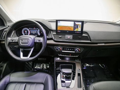 Certified 2023 Audi Q5 2.0T Premium Plus w/ Premium Plus Package AWD/4WD image 13
