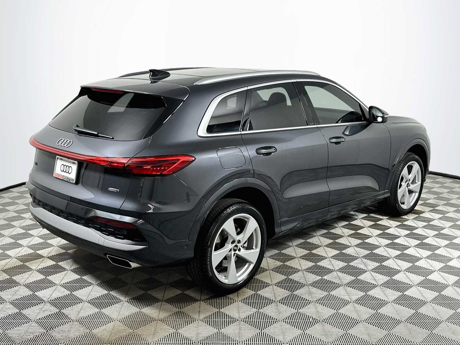 Used 2025 Audi Q5 Premium Plus AWD/4WD image 7