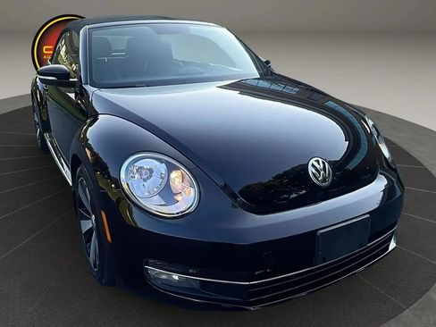 Used 2013 Volkswagen Beetle 2.0T FWD image 11