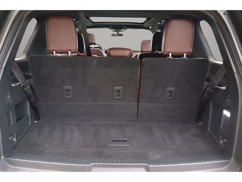 Used 2024 Ford Expedition Limited AWD/4WD image 16