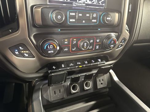 Used 2018 GMC Sierra 2500 Denali w/ Duramax Plus Package image 28