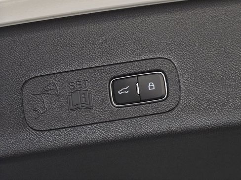 New 2026 Lincoln Aviator AWD w/ Jet Appearance Package image 9