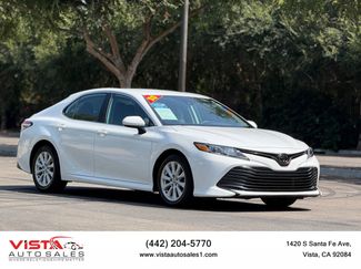 Used 2020 Toyota Camry LE image 1