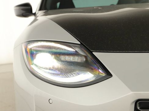 Used 2024 Nissan Z Performance w/ Floor Mat Package RWD image 26