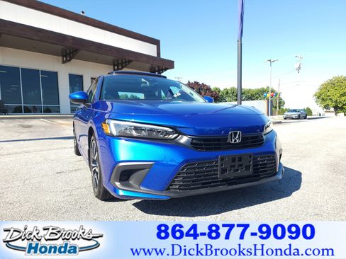 Used 2024 Honda Civic EX image 1