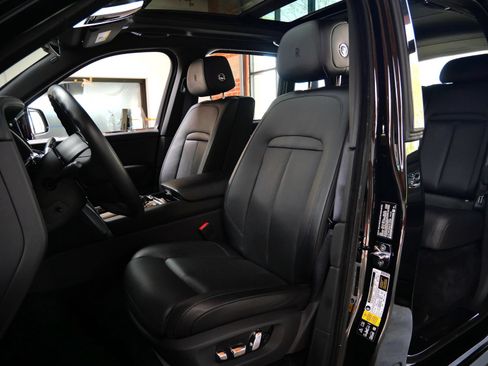 Used 2022 Rolls-Royce Cullinan AWD/4WD image 26