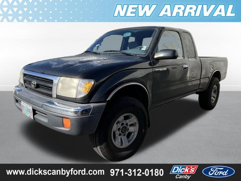 Used 2000 Toyota Tacoma 4x4 Xtracab image 1