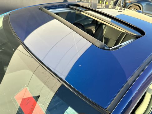 Used 2016 Nissan Sentra SL w/ Technology Package image 19