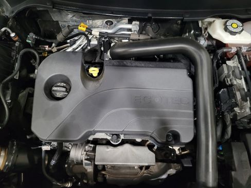 Used 2023 Chevrolet Equinox Premier image 30