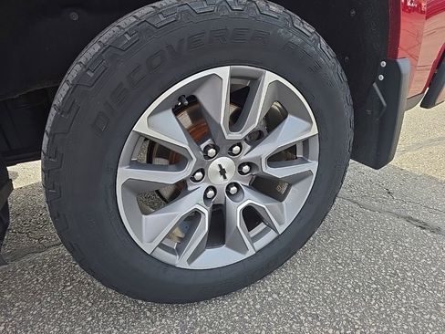 Used 2019 Chevrolet Silverado 1500 RST AWD/4WD image 9