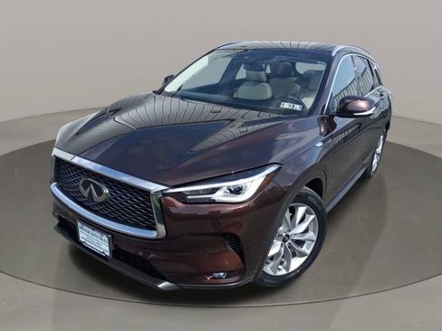 Used 2020 INFINITI QX50 Luxe w/ Navigation Package image 2