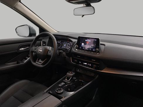 Certified 2026 Nissan Rogue SV w/ SV Premium Package AWD/4WD image 19