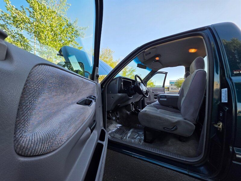 Used 1996 Dodge Ram 2500 Truck 4x4 Regular Cab image 32