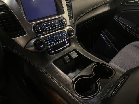 Used 2019 Chevrolet Tahoe LS AWD/4WD image 32