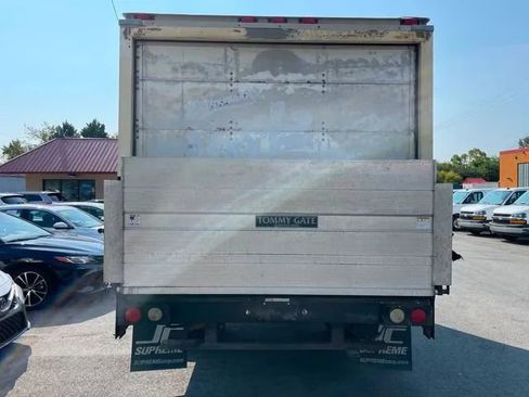 Used 2009 Chevrolet Express 3500 image 5