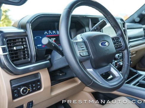 Used 2025 Ford F250 Lariat w/ Chrome Package image 31