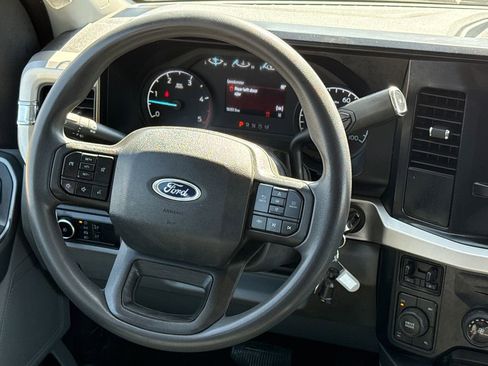 Used 2024 Ford F250 XLT w/ FX4 Off-Road Package image 13