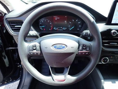 Used 2021 Ford Escape SE image 18