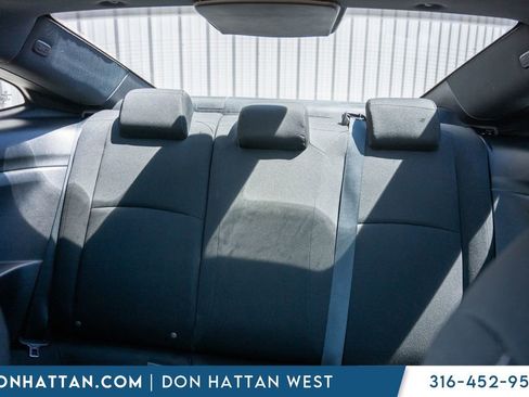 Used 2019 Honda Civic EX image 19