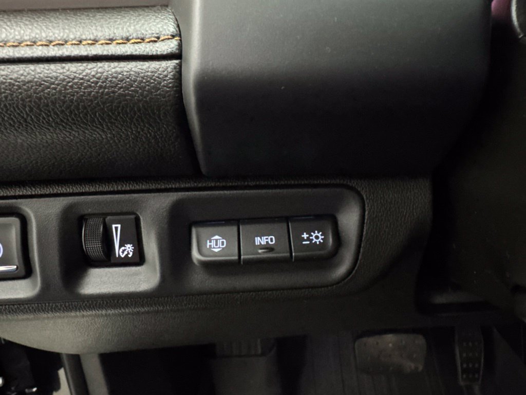 Used 2023 GMC Acadia AT4 w/ Technology Package AWD/4WD image 31