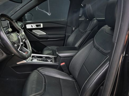 Used 2020 Ford Explorer ST w/ Premium Technology Package image 13