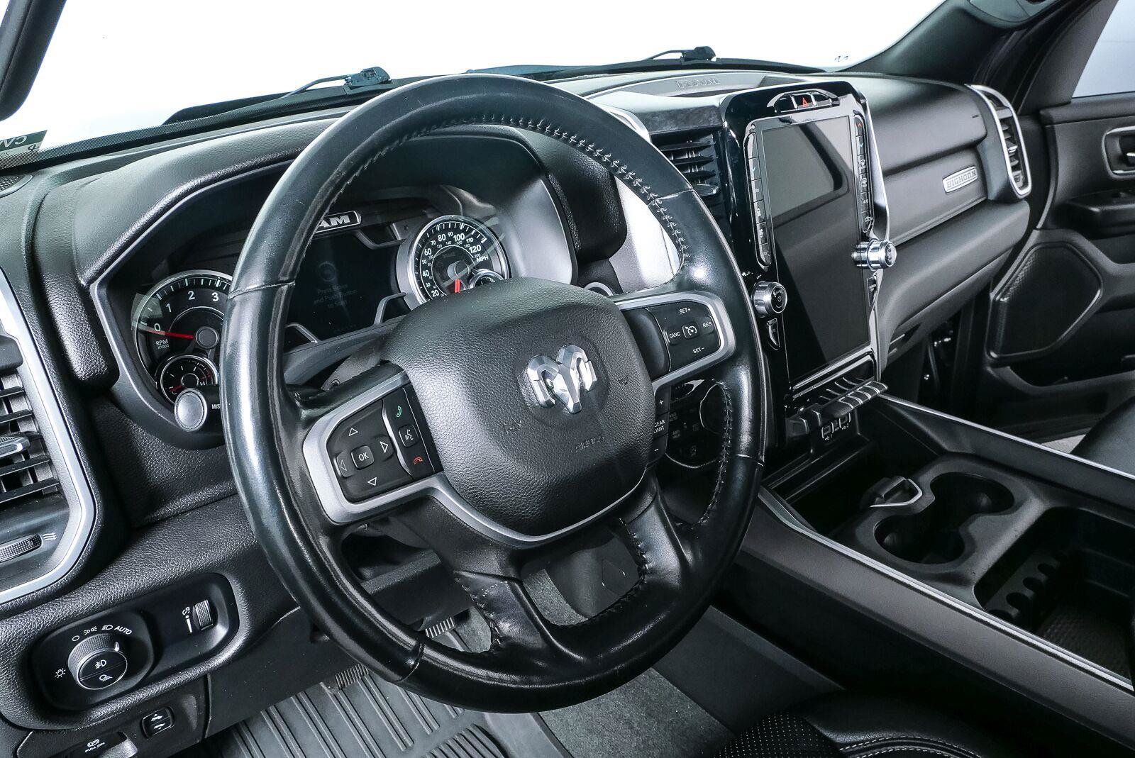 Used 2022 RAM 1500 Big Horn AWD/4WD image 4