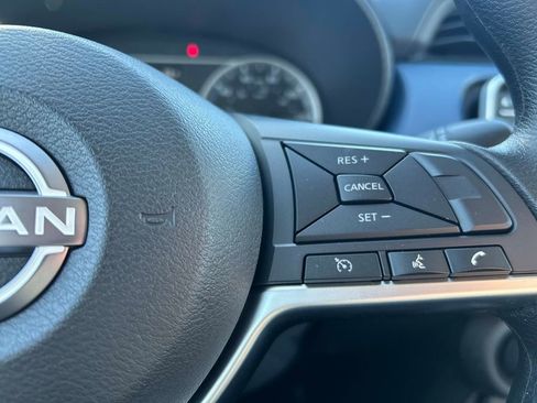 Used 2025 Nissan Versa SV w/ Trunk Package image 21