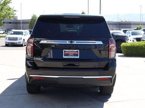 Used 2024 Chevrolet Suburban LT w/ Luxury Package AWD/4WD image 5