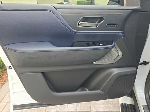 New 2026 INFINITI QX80 4WD w/ Sport Exterior Package image 15