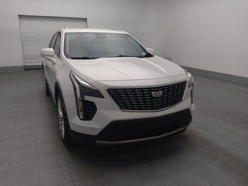 Used 2021 Cadillac XT4 Premium Luxury w/ Cold Weather Package FWD image 14