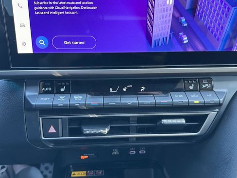 Used 2025 Toyota Camry XSE image 26