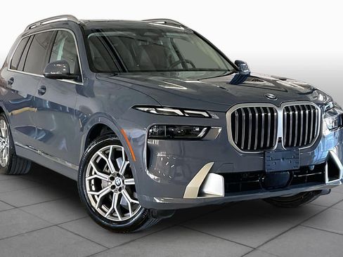 Used 2026 BMW X7 xDrive40i AWD/4WD image 2