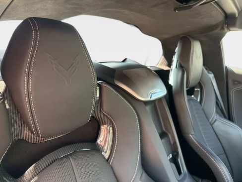 Used 2024 Chevrolet Corvette Stingray Premium Cpe w/ Z51 Performance Package image 23