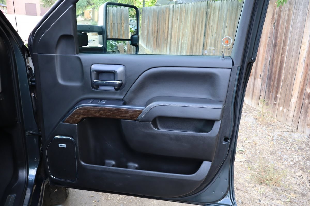 Used 2019 GMC Sierra 2500 Denali AWD/4WD image 26