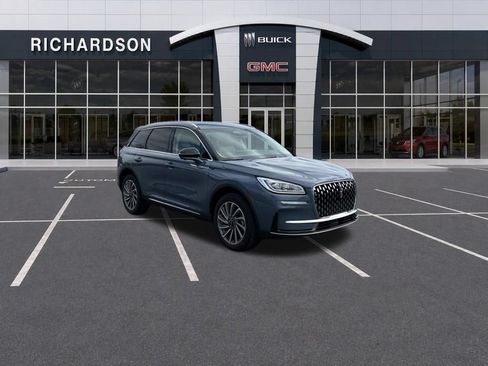 Used 2023 Lincoln Corsair Reserve w/ Equipment Group 201A AWD/4WD image 8