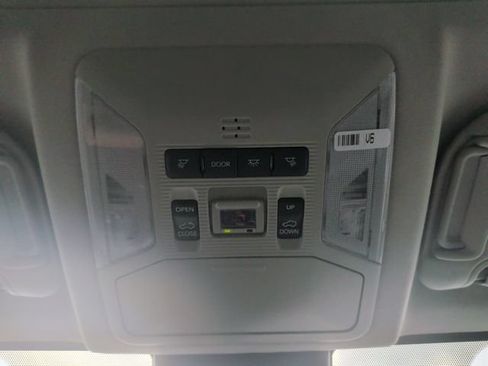 Used 2022 Toyota RAV4 XLE Premium FWD image 28