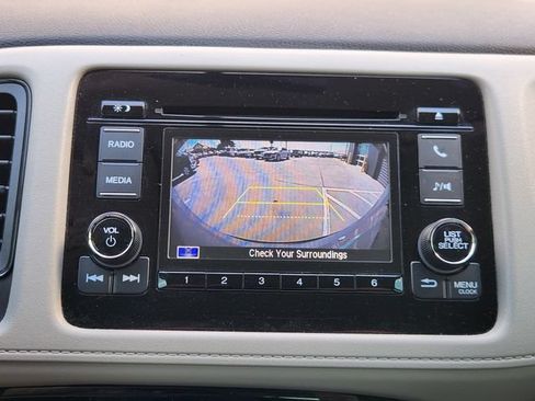 Used 2020 Honda HR-V LX image 19
