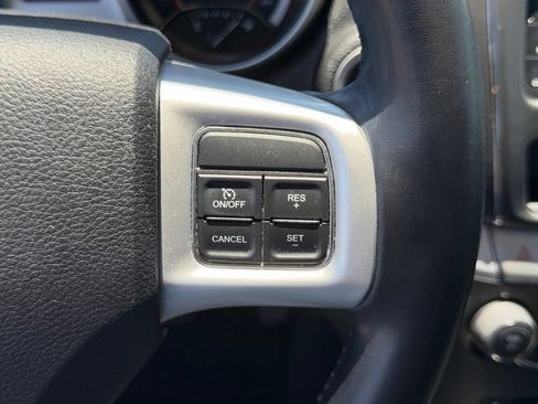 Used 2020 Dodge Journey SE w/ SE Popular Equipment Group FWD image 18
