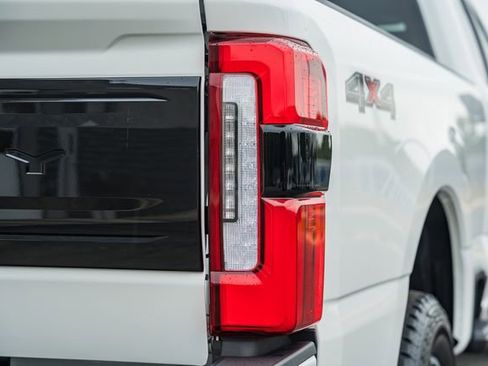 New 2026 Ford F250 Platinum AWD/4WD image 8