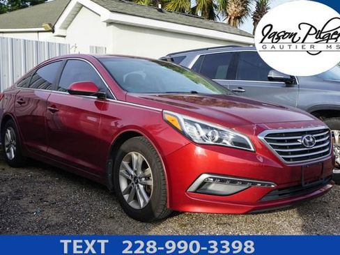 Used 2015 Hyundai Sonata SE w/ Winter Package FWD image 1