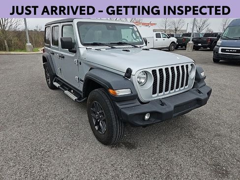 Used 2024 Jeep Wrangler Sport S image 1