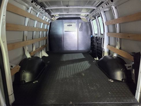 Used 2025 Chevrolet Express 2500 w/ Driver Convenience Package RWD image 22