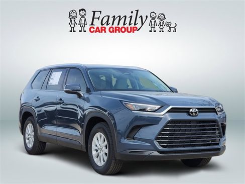 New 2026 Toyota Grand Highlander XLE image 2
