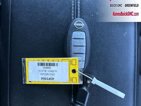 Used 2023 Nissan Altima 2.5 SV image 18