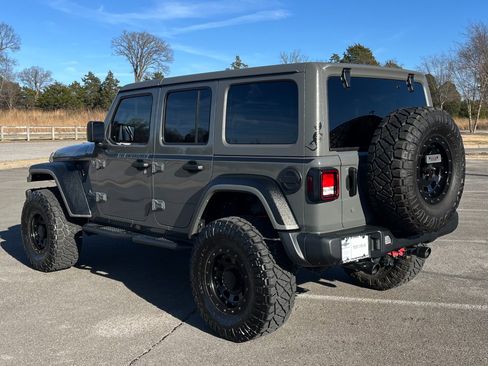 Used 2019 Jeep Wrangler Unlimited Sport S image 4