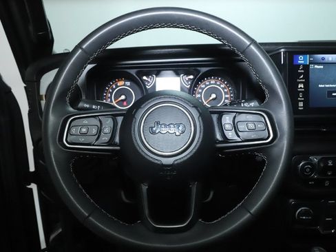 Used 2025 Jeep Wrangler Unlimited Sport AWD/4WD image 21