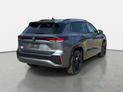 New 2025 Volkswagen Tiguan SE R-Line image 5