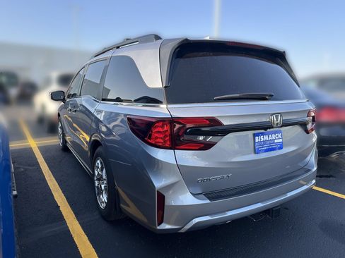 Used 2026 Honda Odyssey EX-L image 4